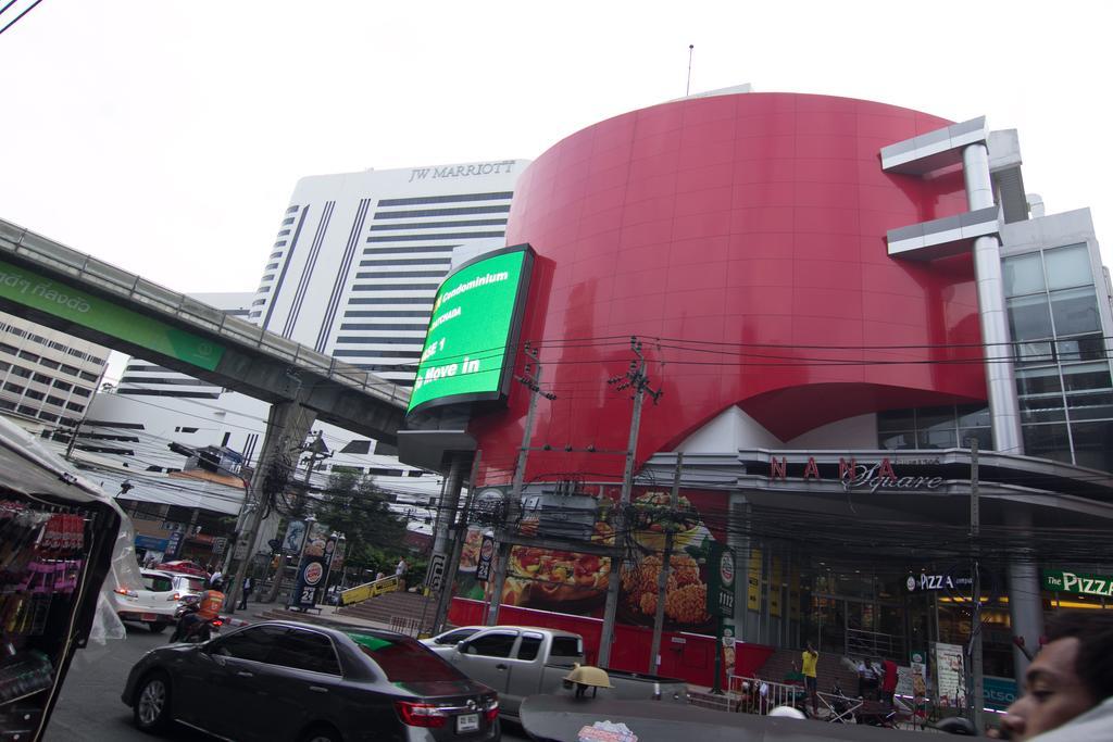 Sky Suites Bangkok Eksteriør bilde