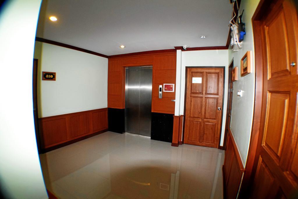 Sky Suites Bangkok Eksteriør bilde
