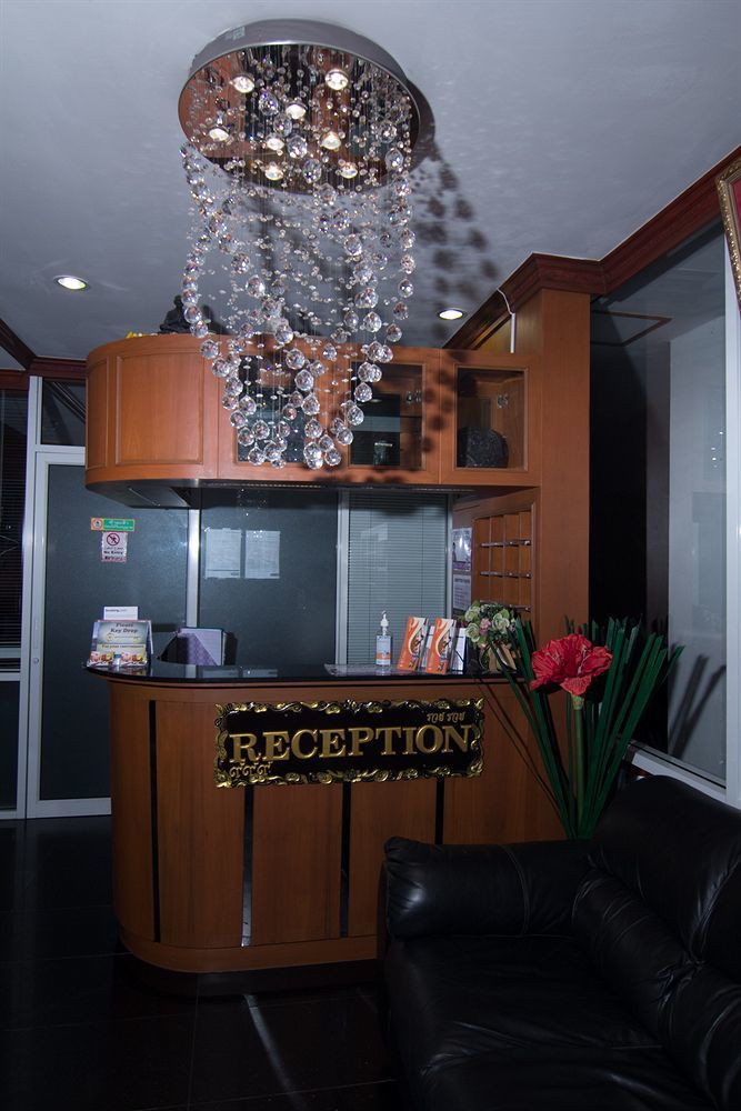 Sky Suites Bangkok Eksteriør bilde